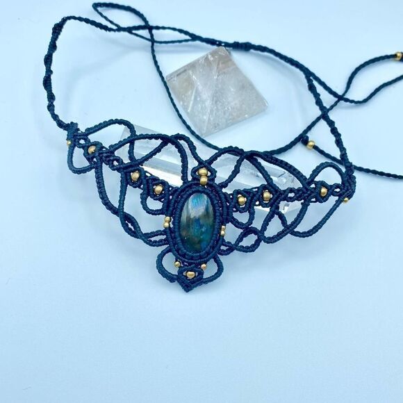 Labradorite Macramé Celine Floral Mandala Brass Boho Necklace - Picture 1 of 9